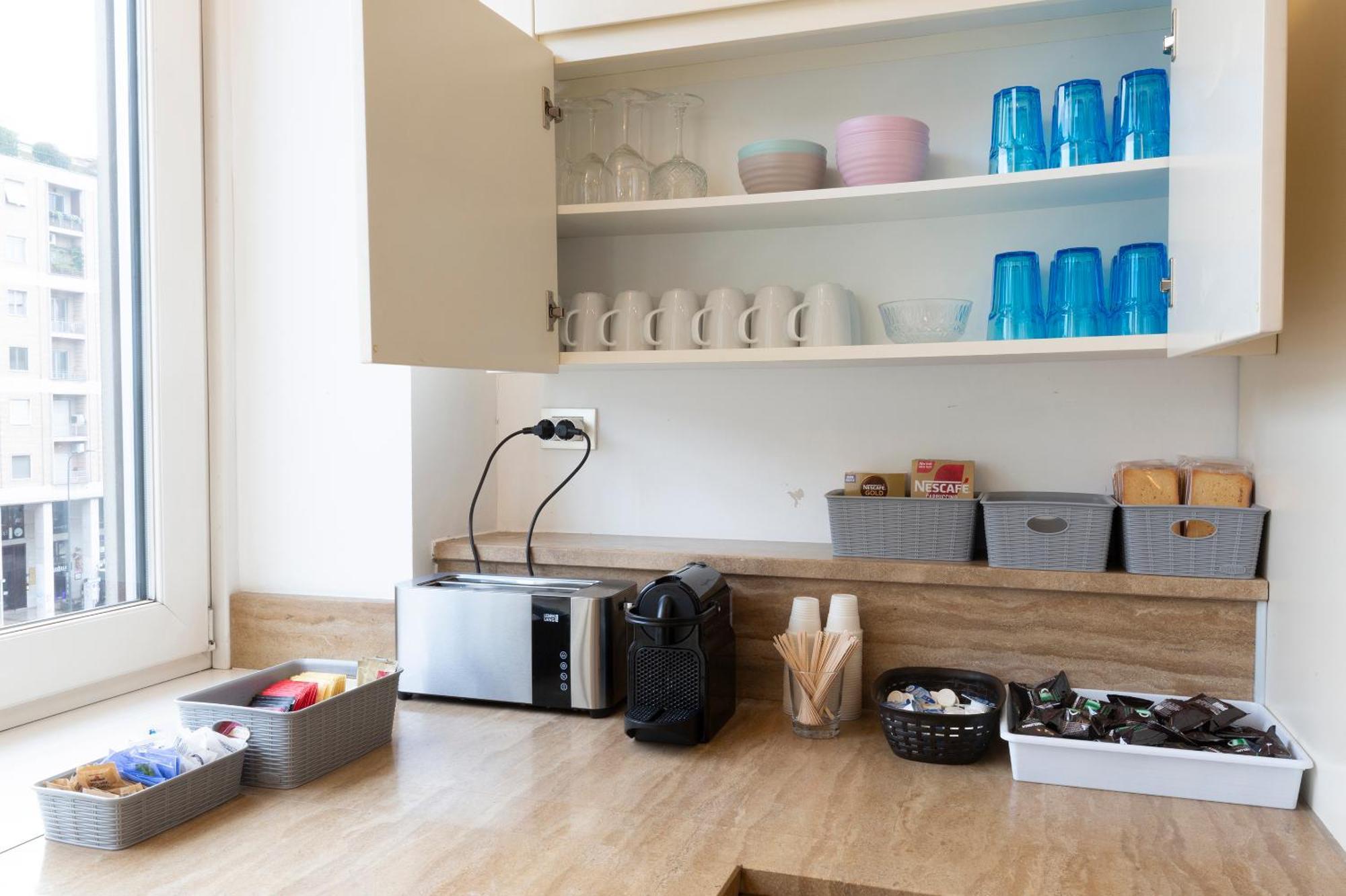 Vittore Rooms & Apartment Milan Bagian luar foto