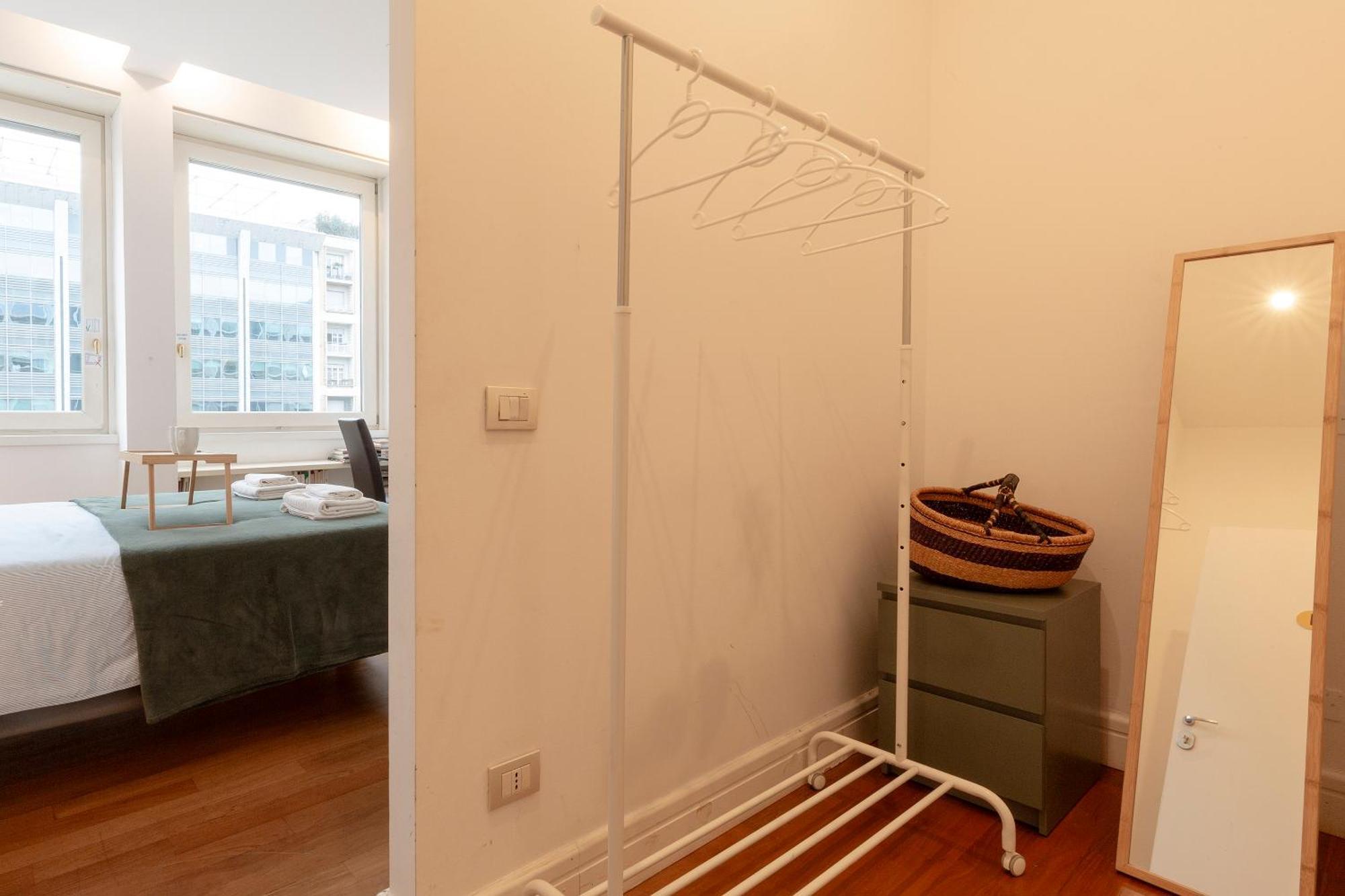Vittore Rooms & Apartment Milan Bagian luar foto