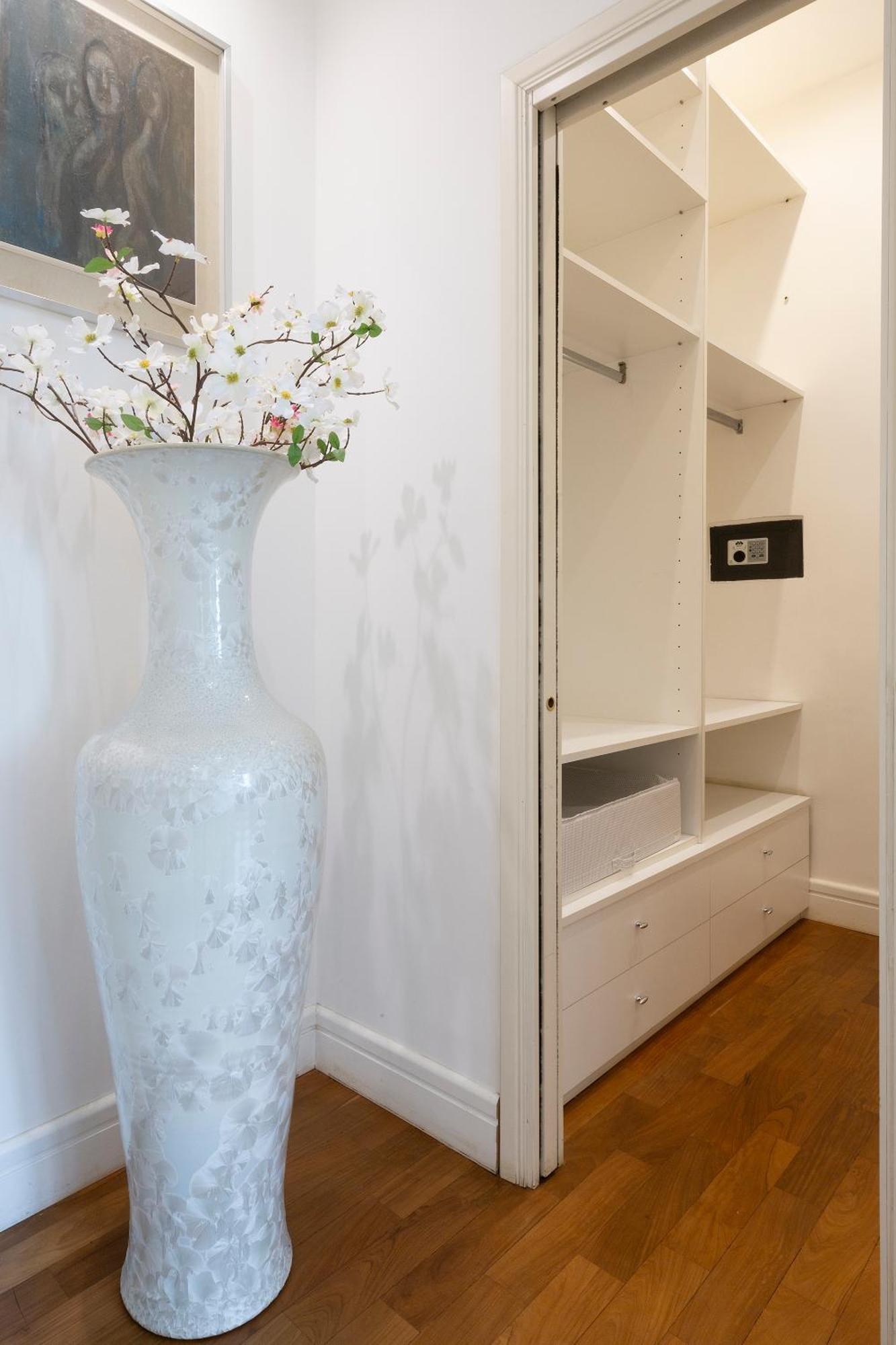Vittore Rooms & Apartment Milan Bagian luar foto