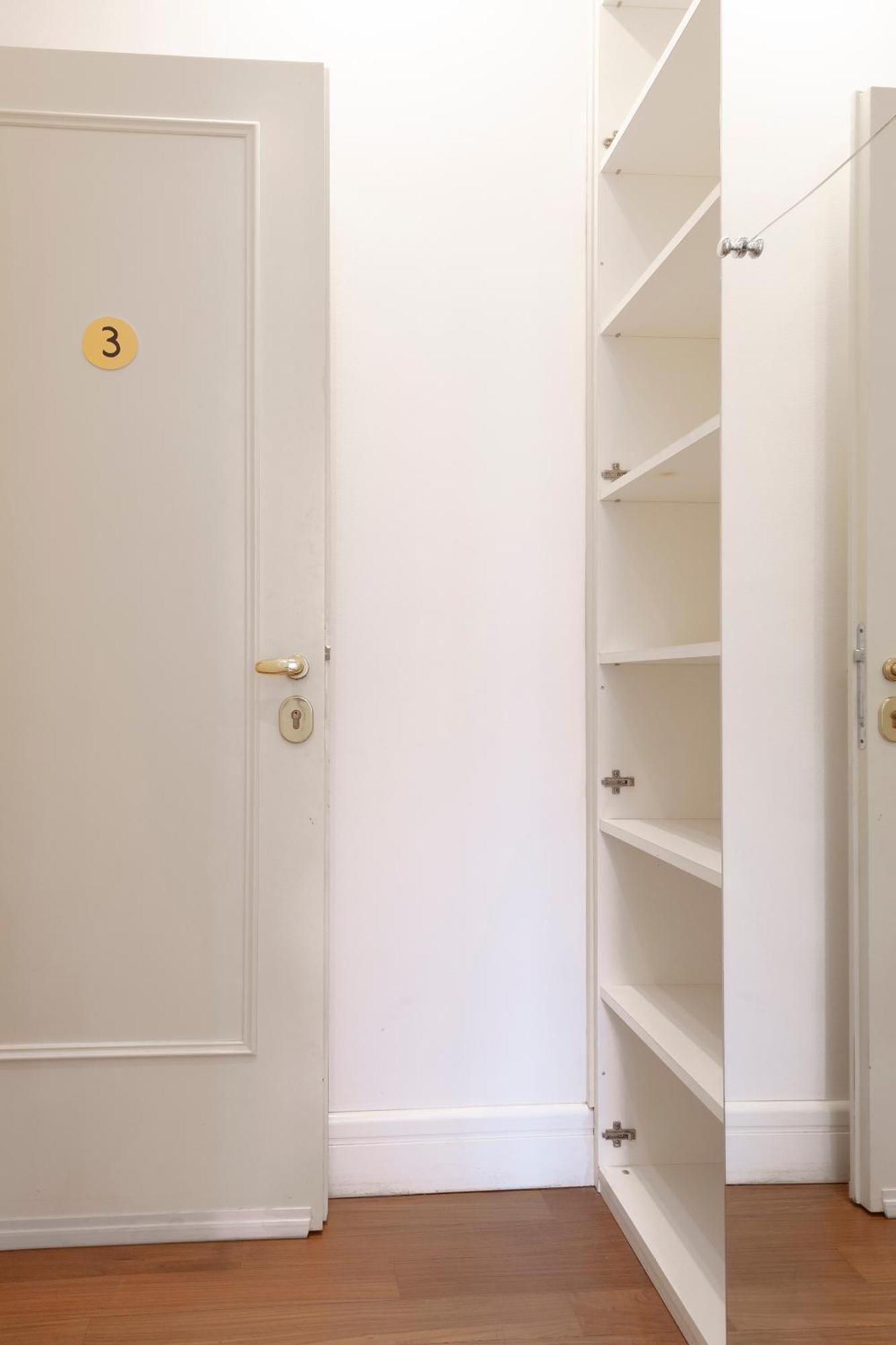 Vittore Rooms & Apartment Milan Bagian luar foto