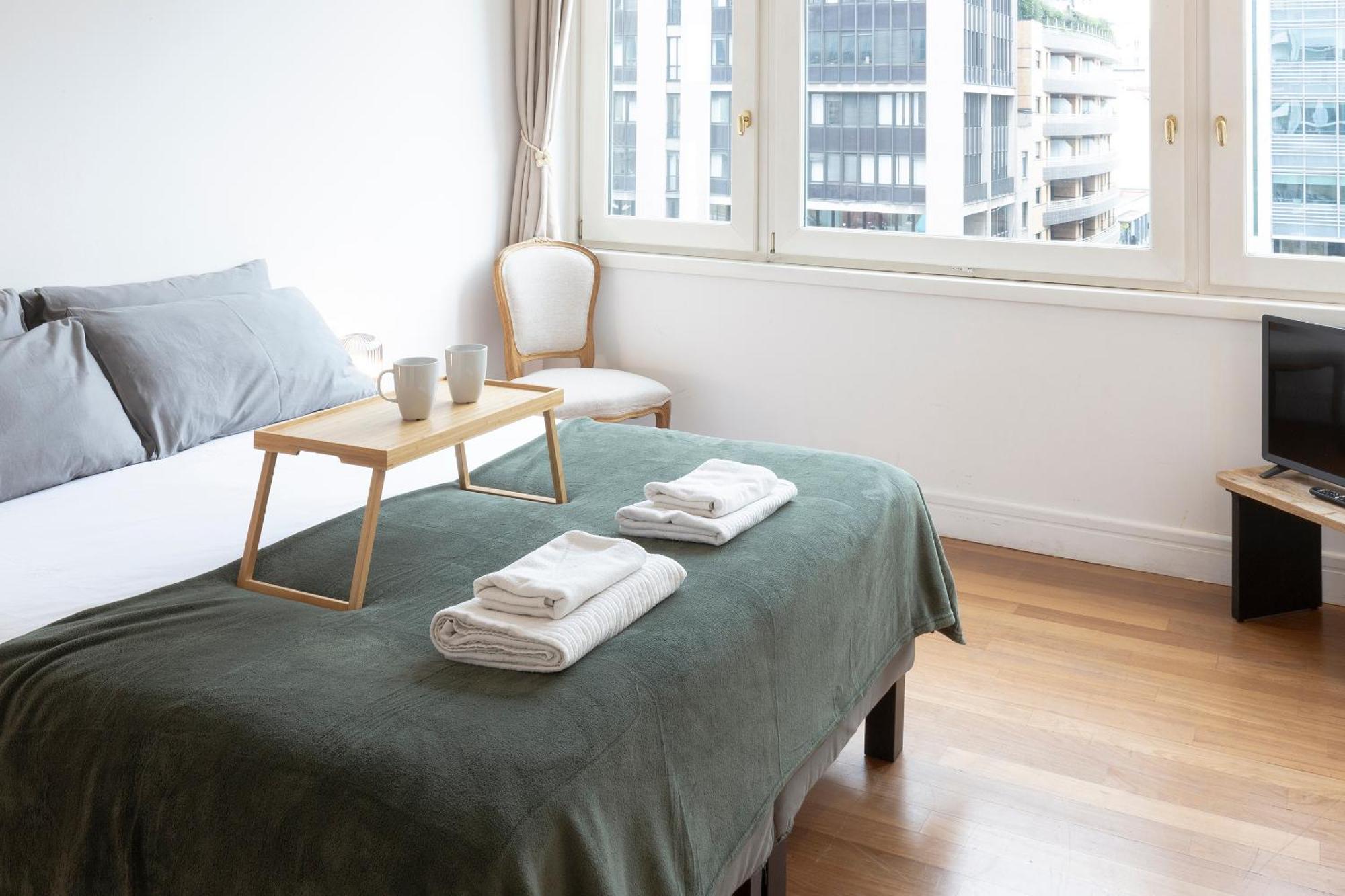 Vittore Rooms & Apartment Milan Bagian luar foto