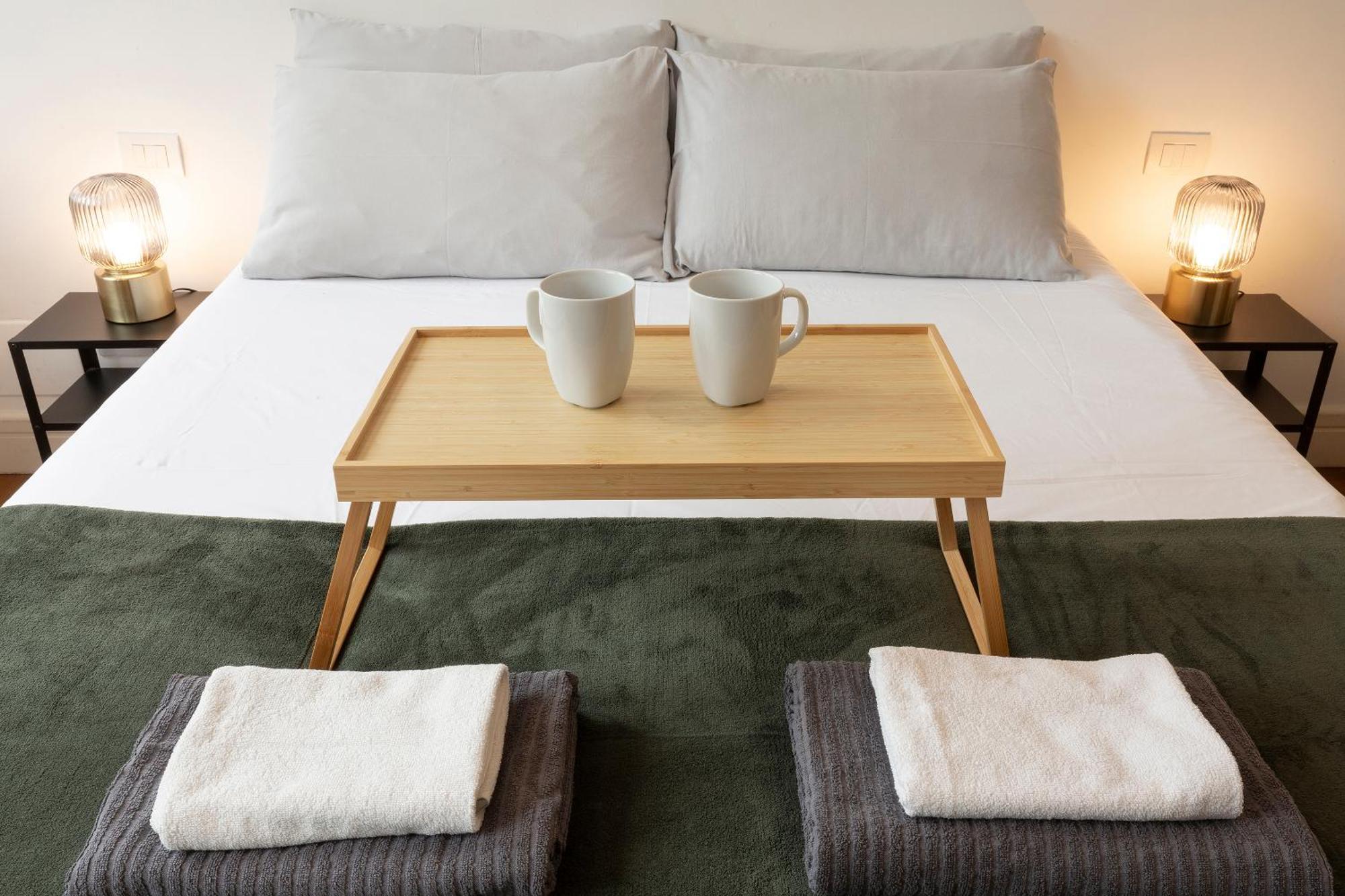 Vittore Rooms & Apartment Milan Bagian luar foto