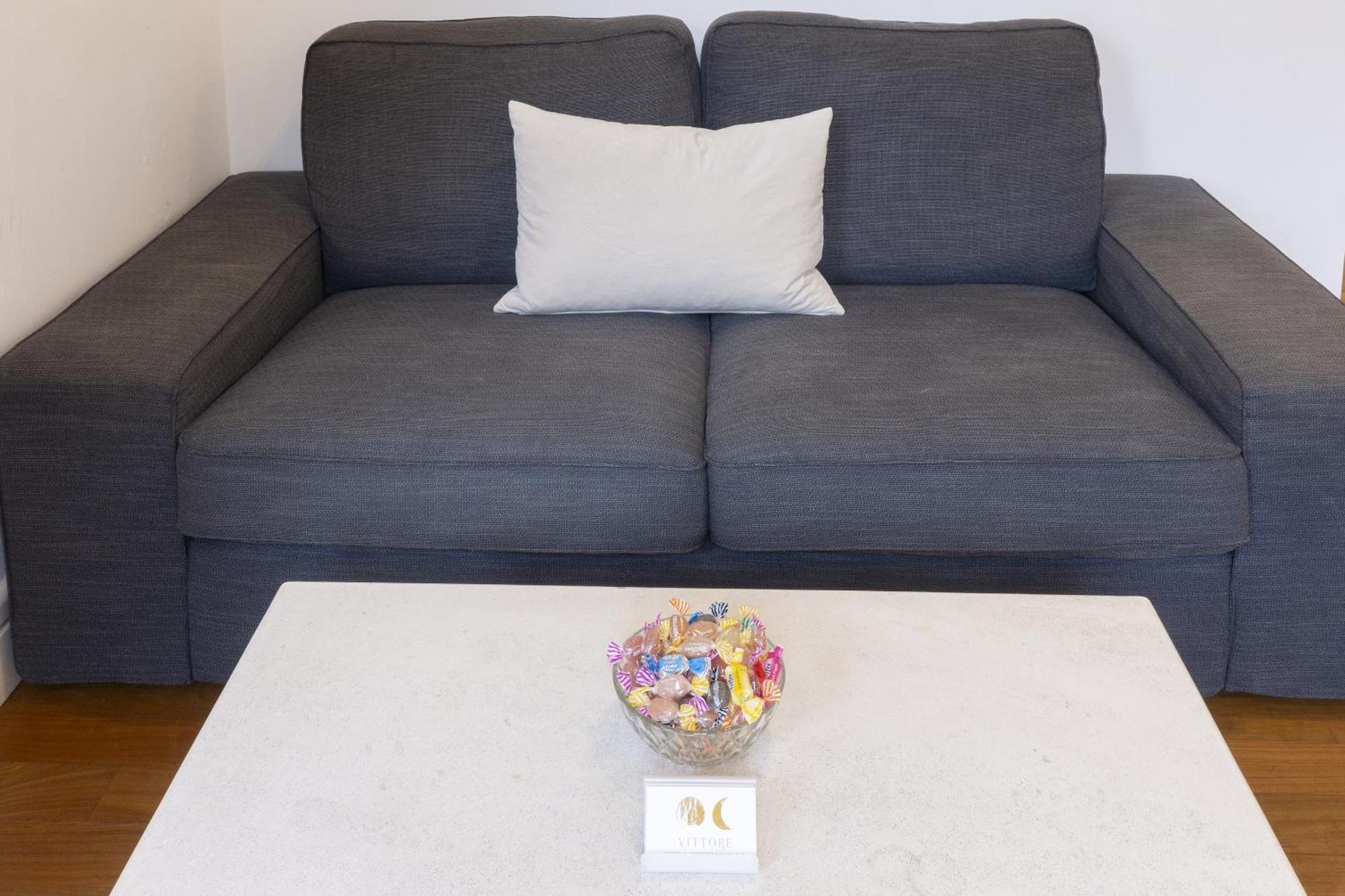 Vittore Rooms & Apartment Milan Bagian luar foto